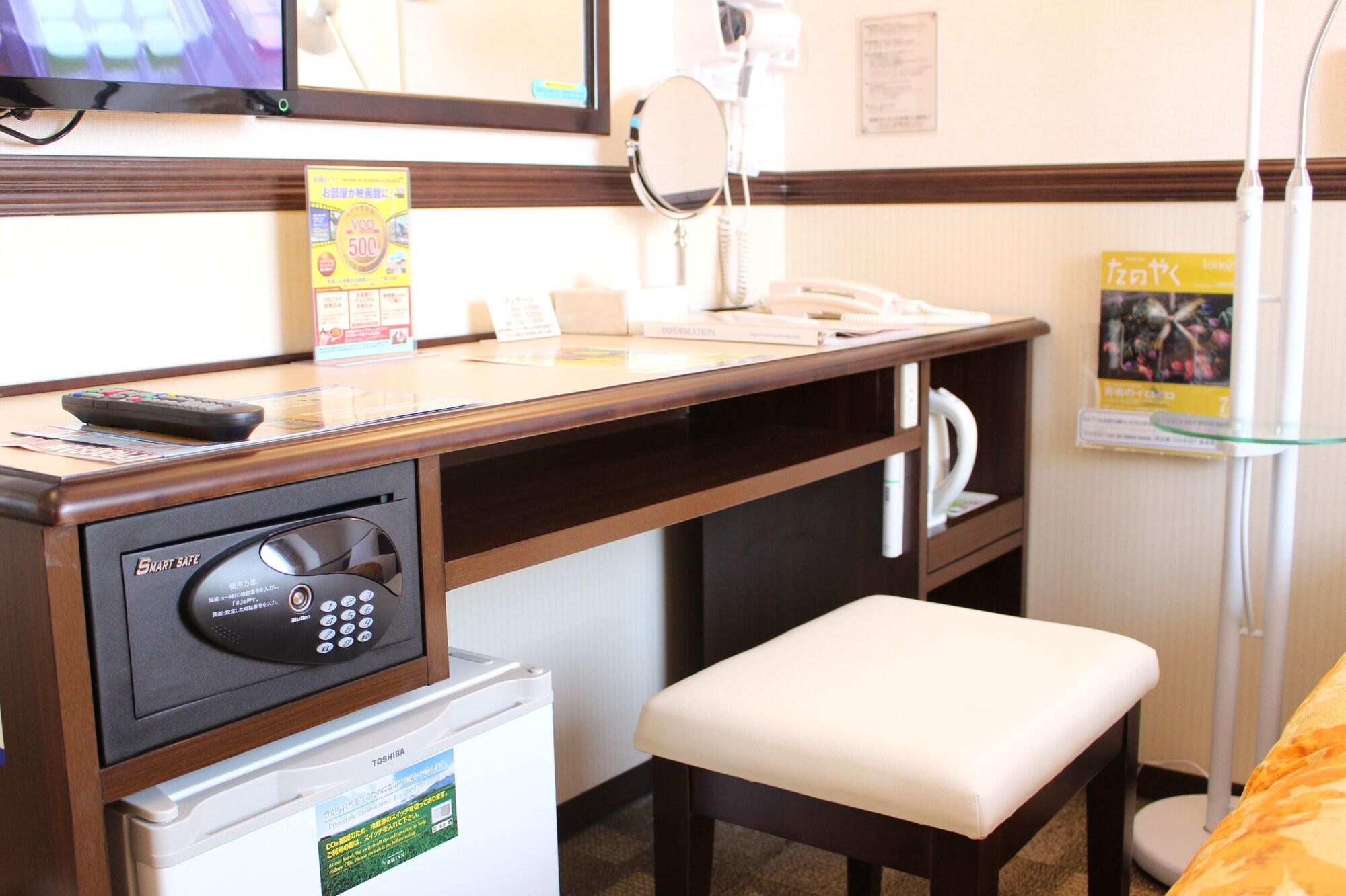 Toyoko Inn Kanazawa Kenrokuen Korimbo Buitenkant foto
