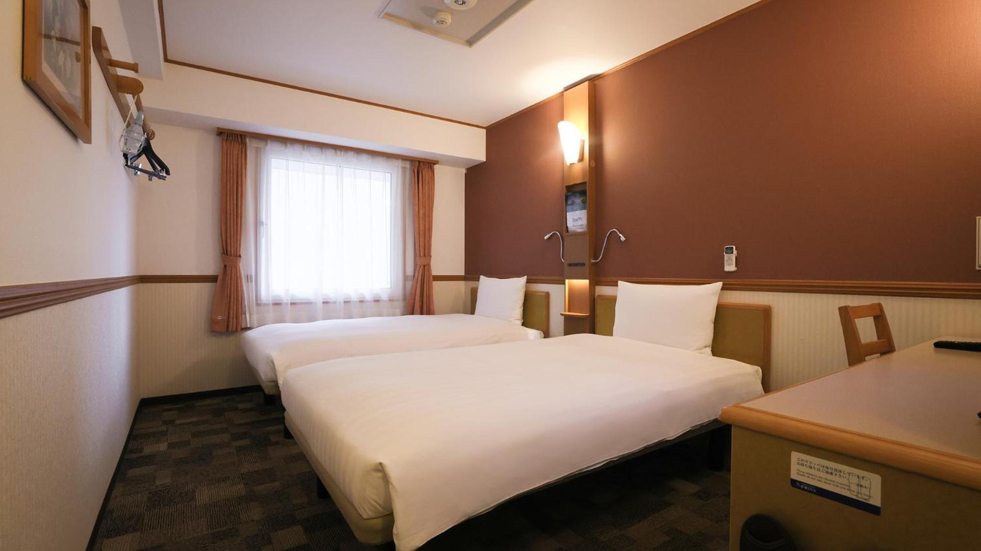 Toyoko Inn Kanazawa Kenrokuen Korimbo Buitenkant foto