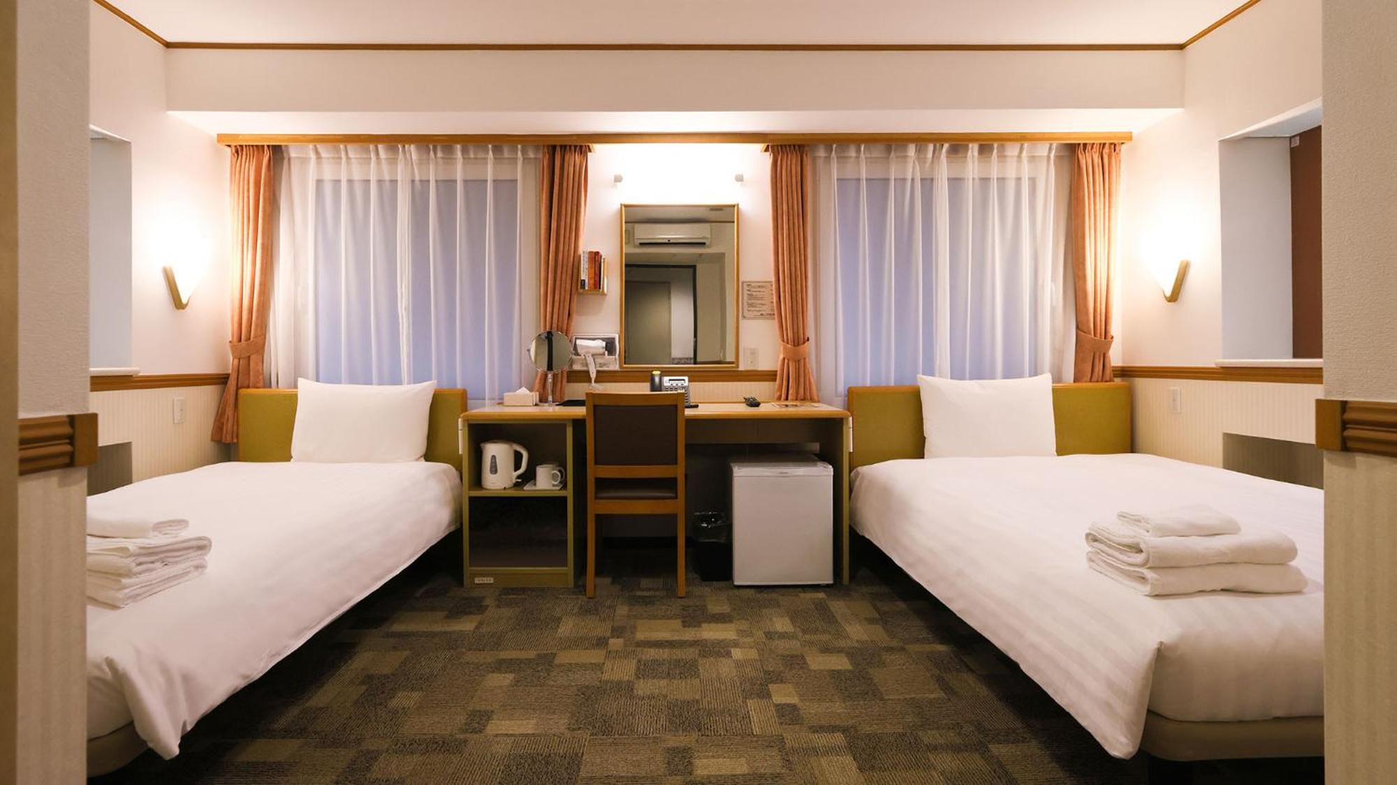 Toyoko Inn Kanazawa Kenrokuen Korimbo Buitenkant foto