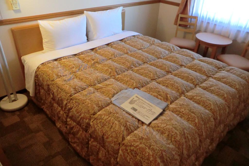 Toyoko Inn Kanazawa Kenrokuen Korimbo Buitenkant foto