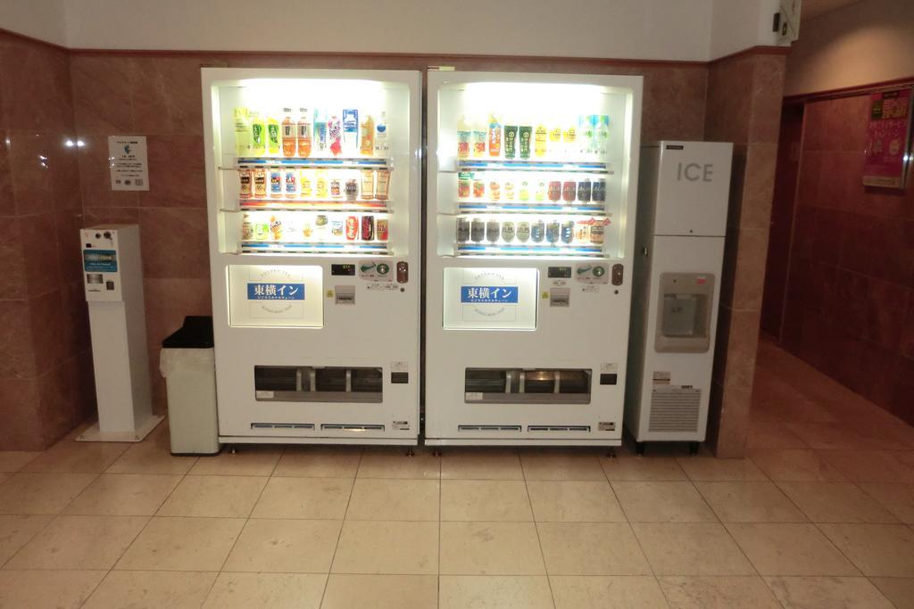 Toyoko Inn Kanazawa Kenrokuen Korimbo Buitenkant foto